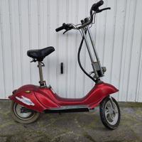 monopattino E-scooter rosso 250 V