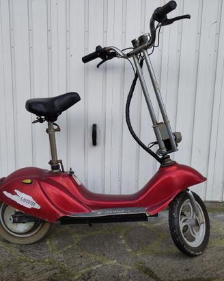 monopattino E-scooter rosso 250 V