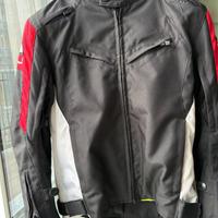 Giacca e pantaloni da moto con protezioni
