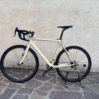 bici GIODA artigianale groupset: campagnolo VELOCE