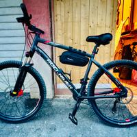 Bici Mtb 27,5 telaio in alluminio con freni a disc