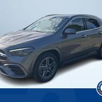 Mercedes-Benz GLA 250 E PLUG-IN HYBRID AUTOMA...
