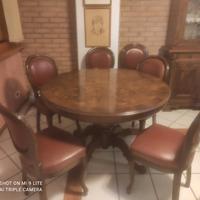  in legno massello e radica di noce con sedie