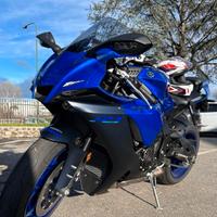 YAMAHA R1 MOD. 2023