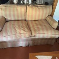 Divani in coppia cuscini in piume.