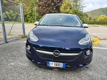 Adam 50900 km