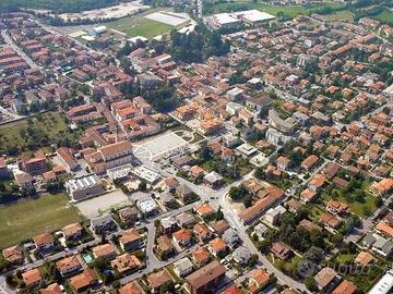 Pedrengo con giardino