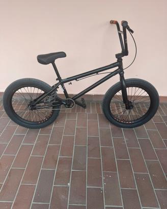 BMX Mongoose Legion L500