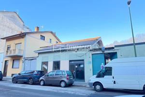 Via Gattinara - Commerciale possibilità cambio di