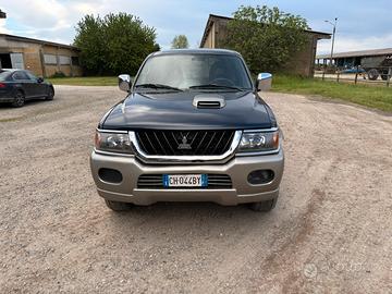 Mitsubishi Pajero Sport 2.5 2005