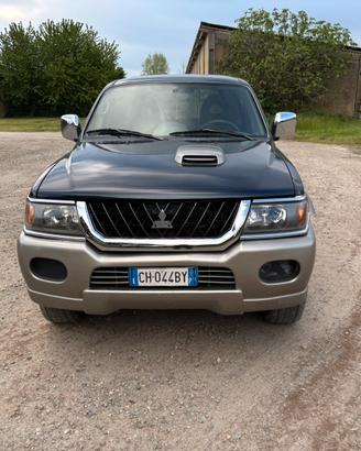 Mitsubishi Pajero Sport 2.5 2005