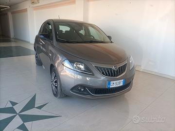 Lancia Ypsilon 1.0 FireFly 5 porte Hybrid Gold 202