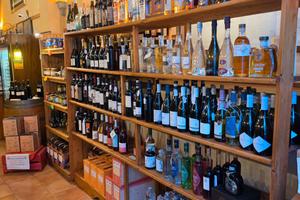 Negozio Vino Sfuso ed Enoteca zona Firenze