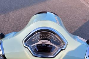 Piaggio Vespa 300 GTS - 2024