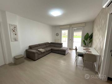 Appartamento di 107 m² con 4 locali e box auto a N