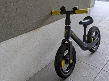 Bicicletta senza pedali Kinderkraft nera/gialla