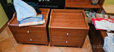 Coppia di comodini in ciliegio