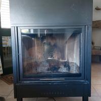 Stufa a legna canalizzata