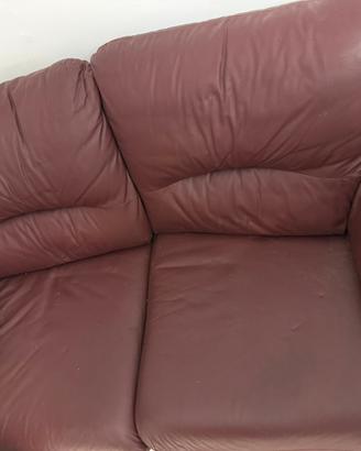 Divano in pelle bordeaux 2 posti