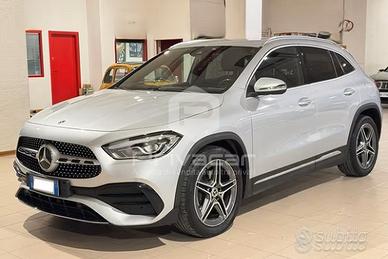 MERCEDES GLA 200 d Automatic Premium