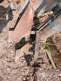 aratro ugo moro numero 4