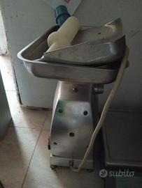 tritacarne professionale 