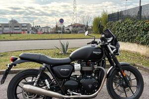 Triumph Street Twin 900
