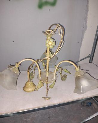 lampadario in ferro lavorato