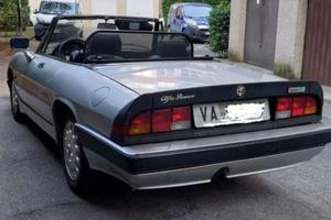 Alfa romeo duetto quadrifoglio verde