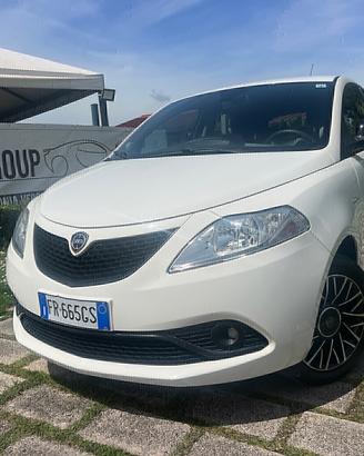 Lancia Ypsilon 1.2 69CV GPL Ecochic Gold-2018