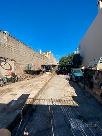 Unità indipendente di 405 mq centro Pula
