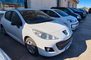 Peugeot 207 1.4 HDi 70CV FAP 5p. X Line