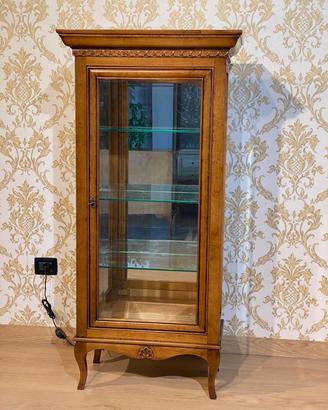Vetrina illuminata classica in legno
