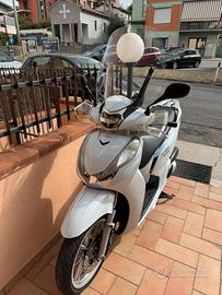 Honda sh 300
