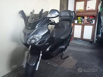 Piaggio X9 200