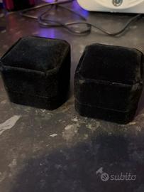 Scatola porta anello in velluto 2 al prezzo di uno