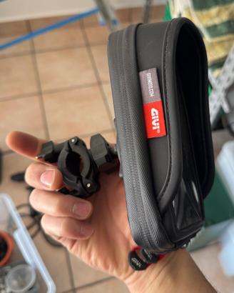 Supporto telefono per moto