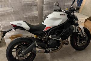 Ducati monster  797