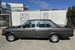 Mercedes 300D