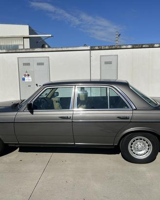 Mercedes 300D