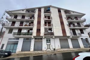3 LOCALI A SPEZZANO PICCOLO