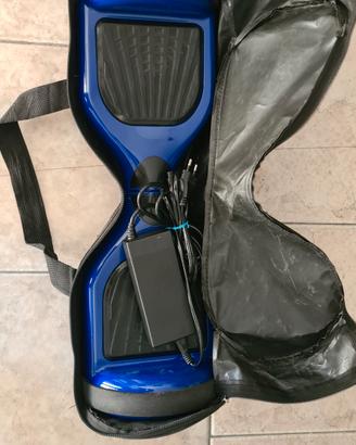 Hoverboard elettrico blu con caricabatterie 
