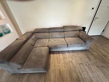 Divano angolare moderno grigio sfoderabile