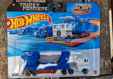 ULTRA MAGNUS HOT WHEELS