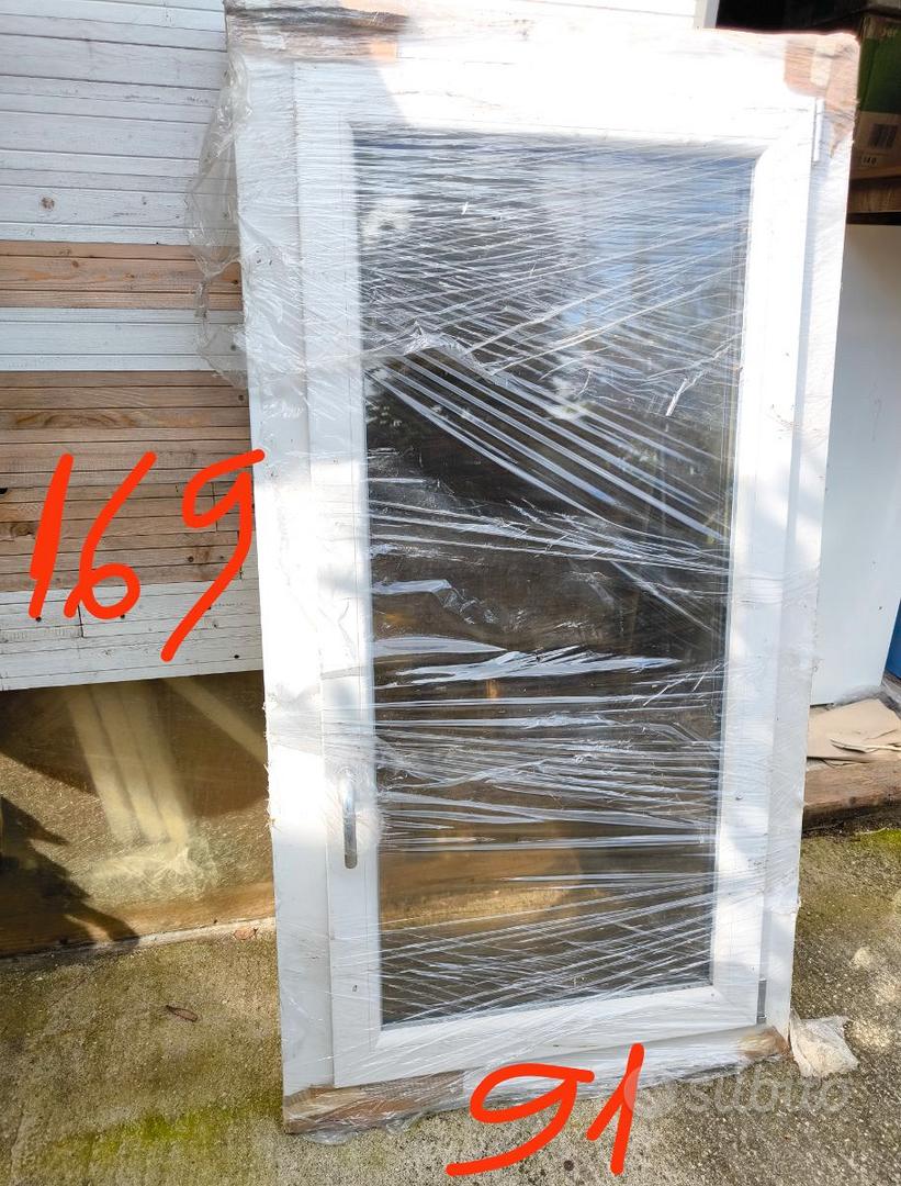 Finestra anta e ribalta in PVC - Arredamento e Casalinghi In vendita a ...
