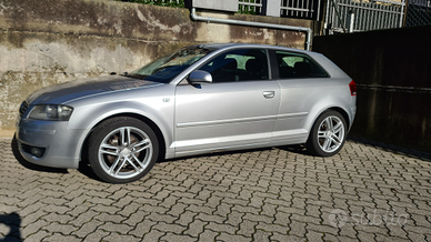 Audi A3 2.0 16V TDI 140cv