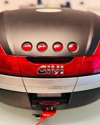 Bauletto Givi V46 per moto/scooter