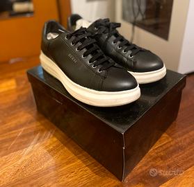 Guess salerno sneaker basse uomo 43 Abbigliamento e Accessori In