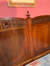 Letto noce antico 1910 con fiori intagliati