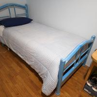 Letto singolo azzurro 